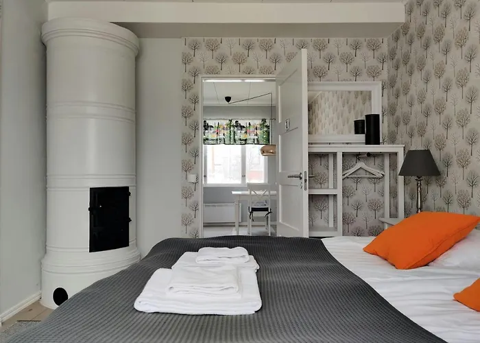 Convenient For 4 * קמי